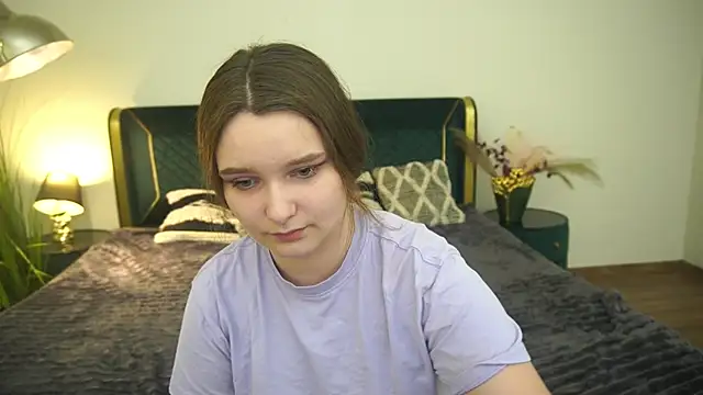 MagicPeachh  online show from 07-08-26, 07:42