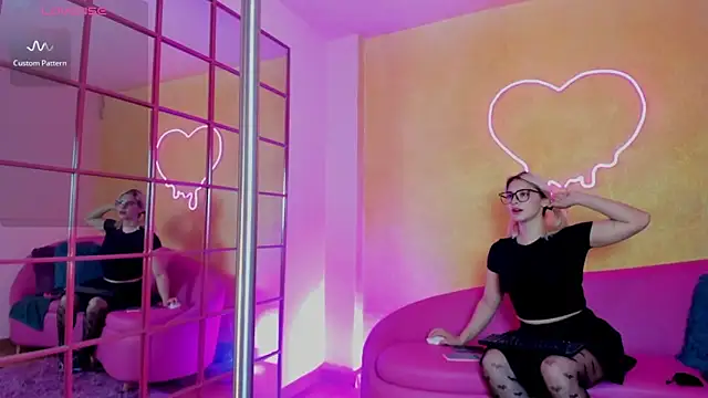 Ramona Flower online show from 11-15-25, 02:15