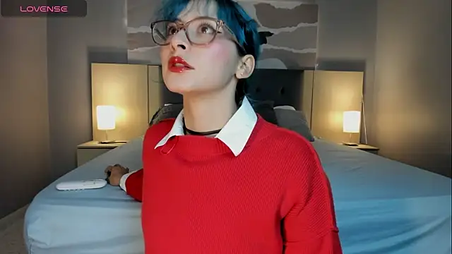 Ramona Flower online show from 12-22-25, 02:11