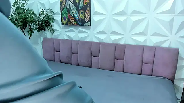 Victoria Coleman online show from 02-25-25, 11:54