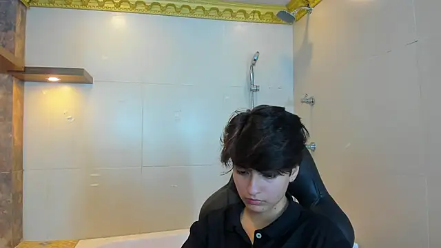 Snapshot of Bryce_Evans chatting on 10-14-25, 03:12 Bryce Evans online show from 10-14-25, 03:12