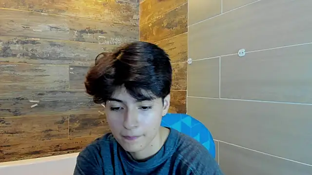 Snapshot of Bryce_Evans chatting on 09-26-25, 02:35 Bryce Evans online show from 09-26-25, 02:35