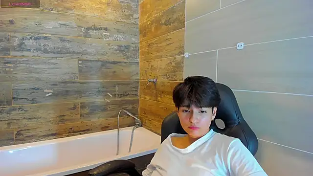 Snapshot of Bryce_Evans chatting on 03-16-25, 12:01 Bryce Evans online show from 03-16-25, 12:01