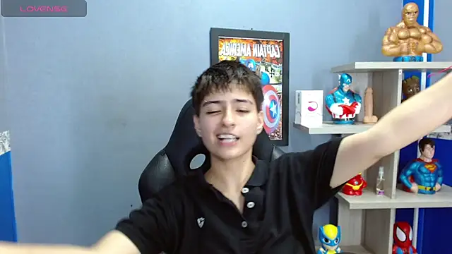 Snapshot of Bryce_Evans chatting on 12-24-24, 04:51 Bryce Evans online show from 12-24-24, 04:51