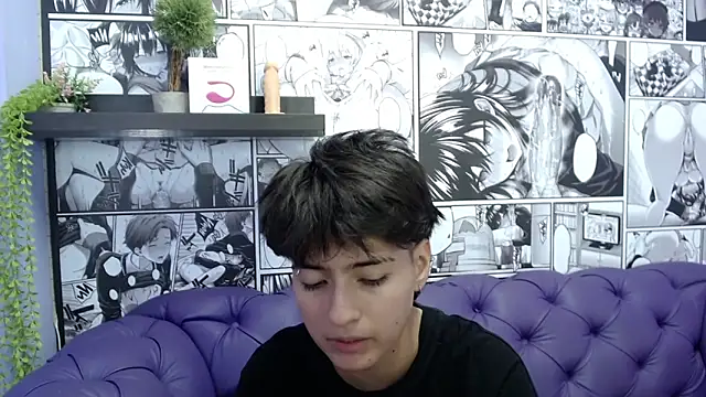 Snapshot of Bryce_Evans chatting on 02-10-25, 03:53 Bryce Evans online show from 02-10-25, 03:53