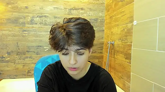 Snapshot of Bryce_Evans chatting on 09-27-25, 02:01 Bryce Evans online show from 09-27-25, 02:01