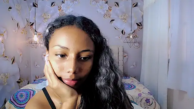 Snapshot of jasmin_brunette_ chatting on 12-21-24, 03:53 jasmin brunette online show from 12-21-24, 03:53