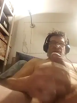 Snapshot of felice66 chatting on 02-16-25, 03:04 felice66 online show from 02-16-25, 03:04