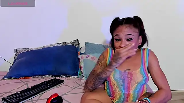 Lauren Hills069 online show from 02-21-25, 01:44