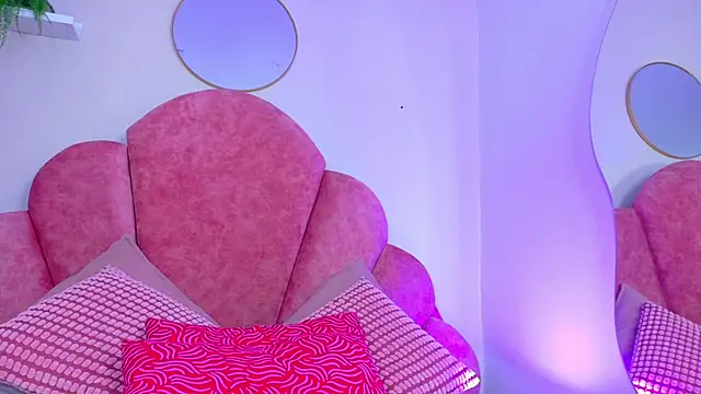 LilithSmith  online show from 11-17-25, 11:36