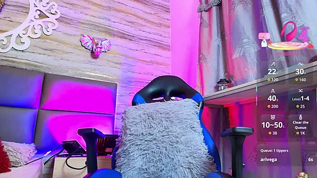 Snapshot of Bella_salvatore chatting on 09-28-25, 05:42 Bella salvatore online show from 09-28-25, 05:42