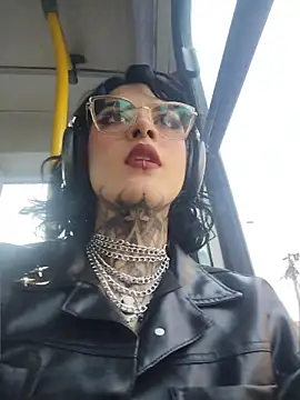 taaylor33 online show from 03-26-26, 09:35