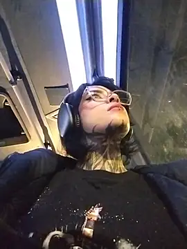 taaylor33 online show from 03-08-26, 12:05