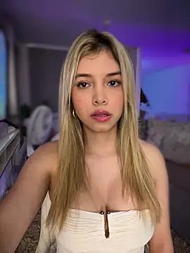 Snapshot of carolina__star chatting on 07-19-26, 03:26 carolina star online show from 07-19-26, 03:26