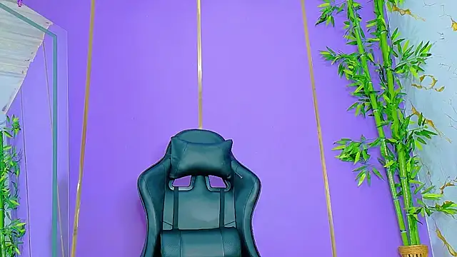 scarlet-jonesx online show from 10-09-25, 12:11