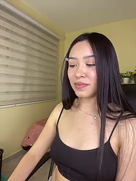 Starliee   online show from 06-19-26, 01:00