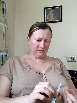 blondyaguar online show from 11-28-25, 10:04