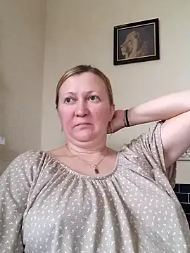 blondyaguar online show from 12-16-24, 11:44