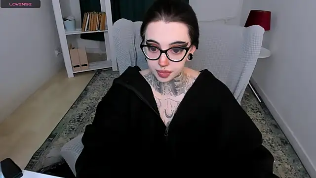 Dixi Pixi  online show from 06-25-26, 07:13