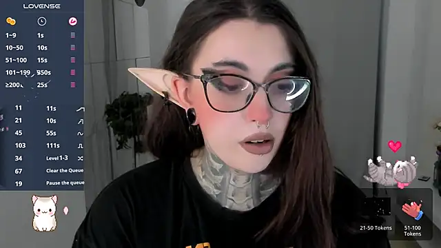 Snapshot of Dixi_Pixi_ chatting on 10-19-25, 05:54 Dixi Pixi online show from 10-19-25, 05:54