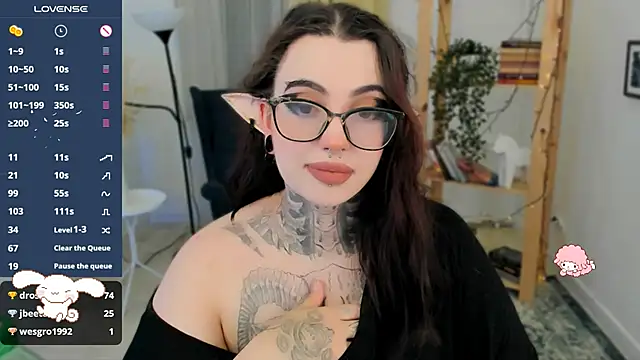 Snapshot of Dixi_Pixi_ chatting on 02-27-25, 01:28 Dixi Pixi online show from 02-27-25, 01:28
