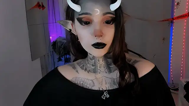 Dixi Pixi  online show from 10-31-25, 05:37