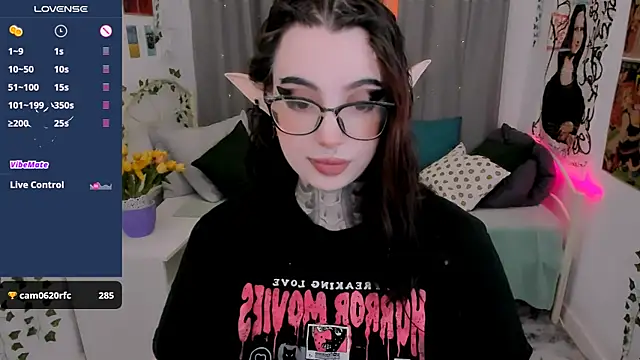 Snapshot of Dixi_Pixi_ chatting on 02-21-25, 05:46 Dixi Pixi online show from 02-21-25, 05:46