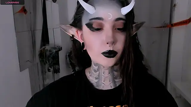 Dixi Pixi  online show from 10-26-25, 05:52