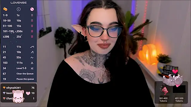 Snapshot of Dixi_Pixi_ chatting on 03-20-25, 09:15 Dixi Pixi online show from 03-20-25, 09:15