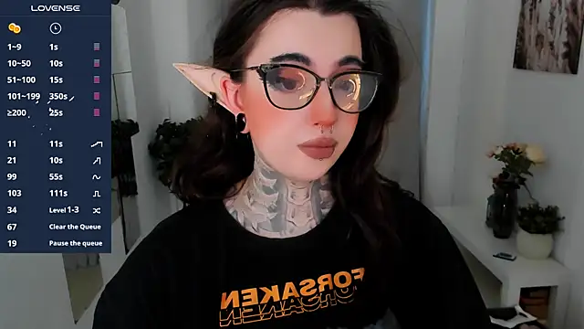Snapshot of Dixi_Pixi_ chatting on 10-12-25, 05:42 Dixi Pixi online show from 10-12-25, 05:42