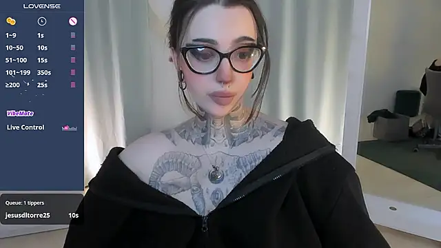 Dixi Pixi  online show from 03-26-26, 05:39