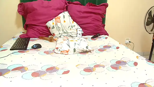19bootylicious online show from 09-18-25, 07:44