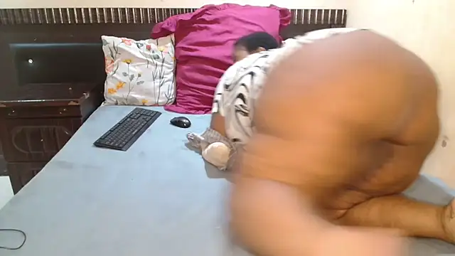 19bootylicious online show from 02-21-26, 02:52