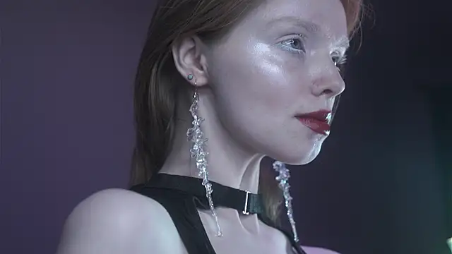 ginger hugs online show from 12-21-25, 10:10