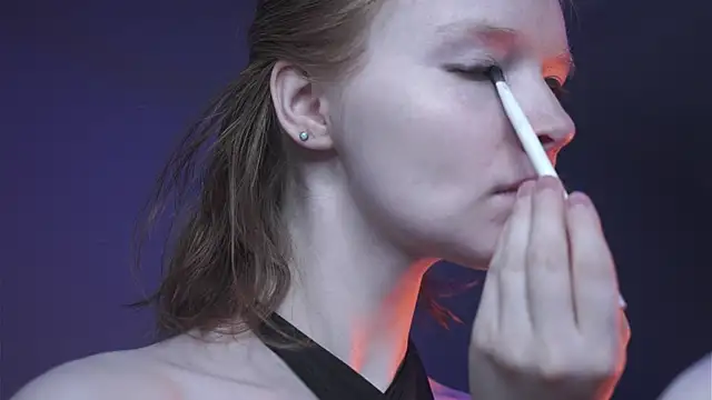 ginger hugs online show from 11-02-25, 10:04