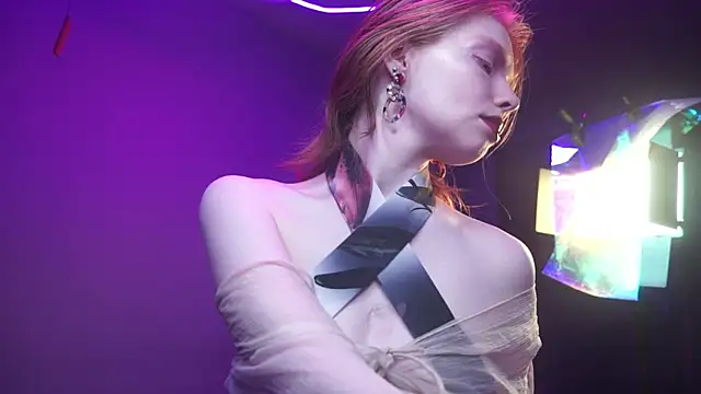 ginger hugs online show from 11-29-25, 10:10