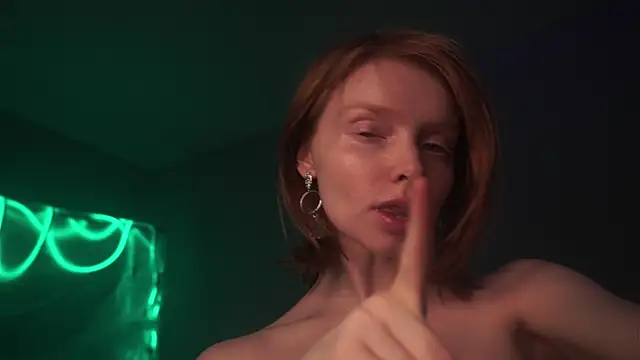 ginger hugs online show from 03-03-25, 04:21