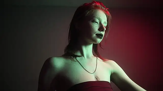 ginger hugs online show from 06-12-26, 10:07