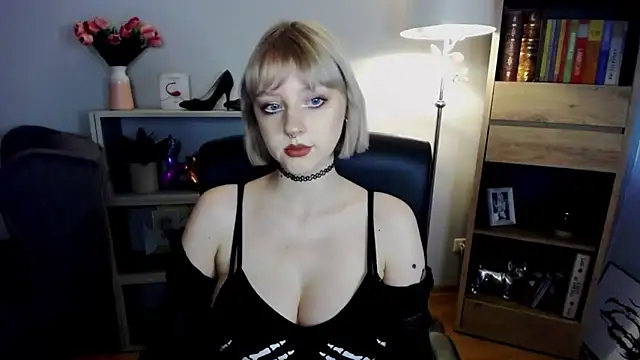 MadelineLust online show from 09-14-25, 01:33