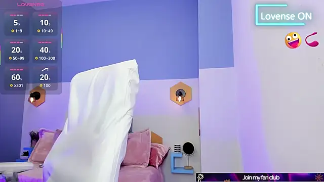 Chloe fischer  online show from 10-14-25, 03:01