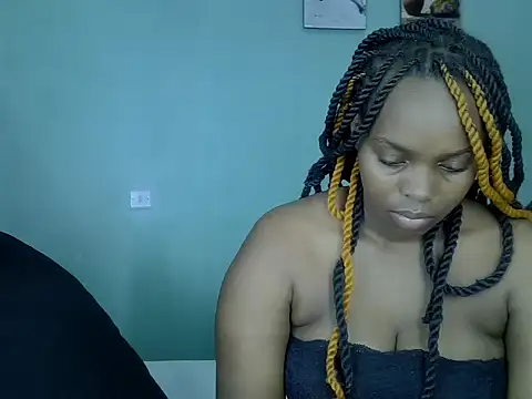 Snapshot of freaky_j_ chatting on 03-03-25, 01:49 freaky j online show from 03-03-25, 01:49