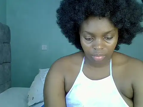 Snapshot of freaky_j_ chatting on 03-19-25, 05:41 freaky j online show from 03-19-25, 05:41