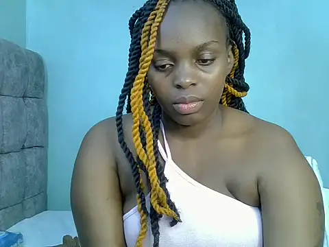 Snapshot of freaky_j_ chatting on 02-19-25, 12:33 freaky j online show from 02-19-25, 12:33