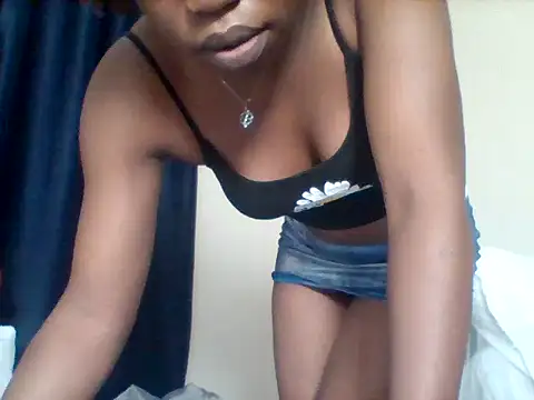 curvy natallie online show from 10-29-25, 08:24