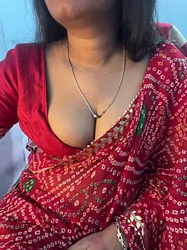 Snapshot of Spicy_sari_girl chatting on 07-02-26, 03:23 Spicy sari girl online show from 07-02-26, 03:23