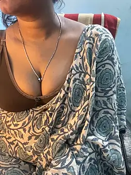 Snapshot of Spicy_sari_girl chatting on 05-29-26, 04:51 Spicy sari girl online show from 05-29-26, 04:51