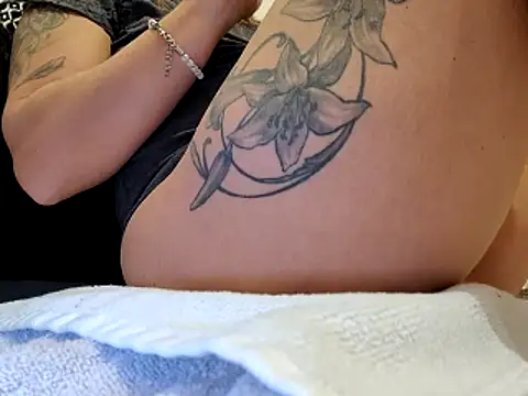 sweethotmilf888 online show from 12-22-25, 04:40