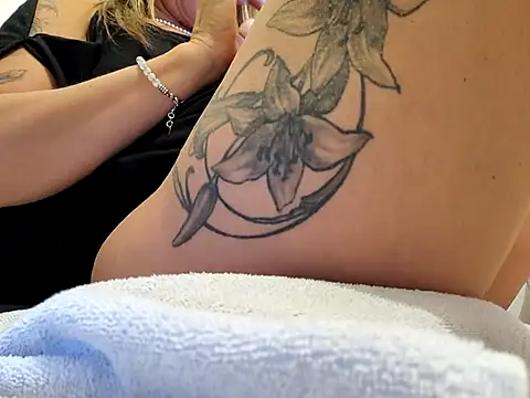 sweethotmilf888 online show from 11-07-25, 09:25