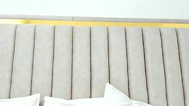 FreyaMoller online show from 02-28-26, 07:13