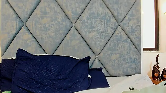 FreyaMoller online show from 01-13-26, 01:48